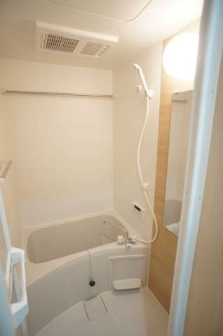 Ａｖａｎｔｉ小仲台0103号室 日々の暮らしに欠かせないお風呂です