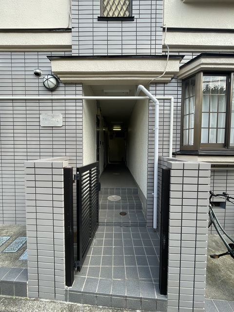 ブランドール早宮0103号室 エントランス