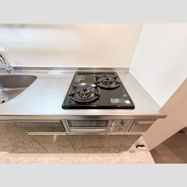 ヘリオス吉川美南　ガイア106号室 2口コンロ・グリル