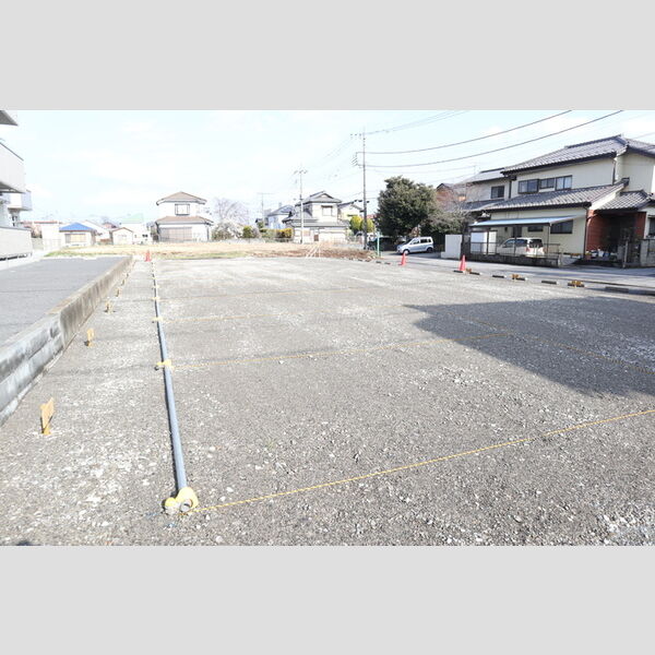 アドラーブル　Ⅰ201号室 駐車場