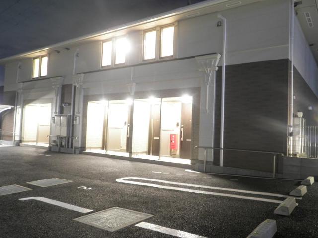 ルミナス　ケイポート 外観写真（夜）