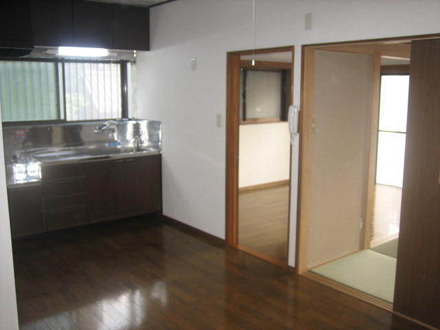 ハイム滝0202号室 リビング