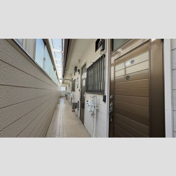 リカーハイツ 2階玄関