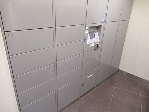 ザ・スカイクルーズタワー9階 宅配ボックス