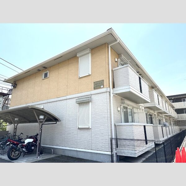 ウエストコート202号室 建物外観