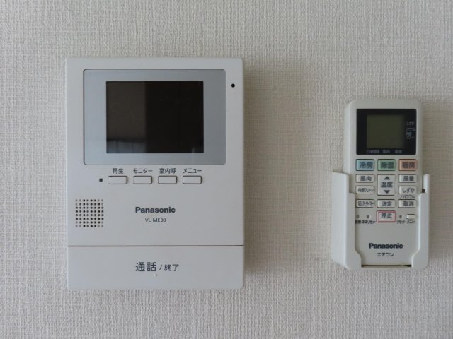 越谷市平方戸建 来客対応に安心なモニター付きインターフォン