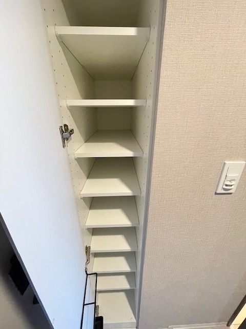 ドゥーエ二子新地6階 収納