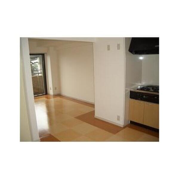 綾東ヴィレッジ壱番館 リビング