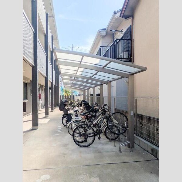 ボヌールメゾン 駐輪場