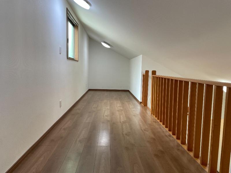 アウローラ 内観