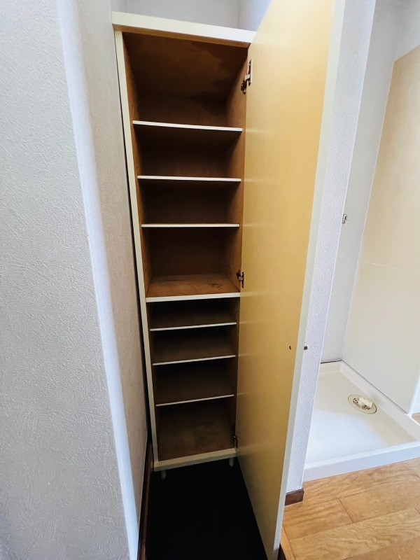 フローラマツノⅡ1階 玄関