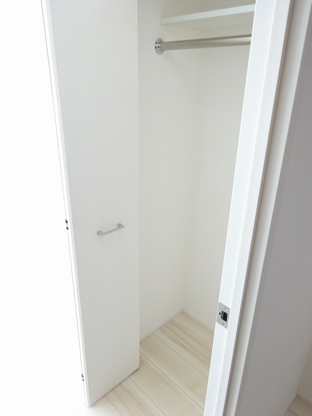 ザ・レジデンス・オブ・トーキョーＳＲ２０101号室 収納