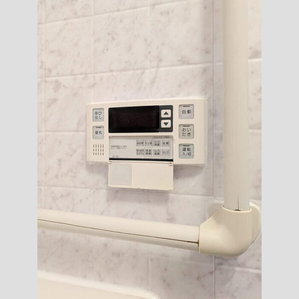 サニーハイツ村野105号室 浴室給湯器リモコン