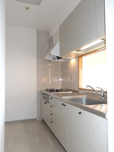 ビュープラザセンター北３ー８号棟 キッチン（約３.５畳）