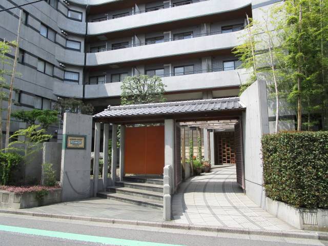 ガーデンコート碌山3階 エントランス