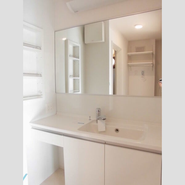 Y’sガーデン 洗面