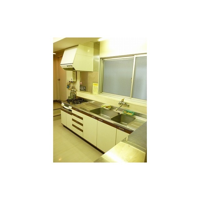 ビジネスワン 共用キッチン