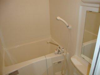 ＧＲＡＣＥ　ＣＯＵＲＴ　　303号室 バス