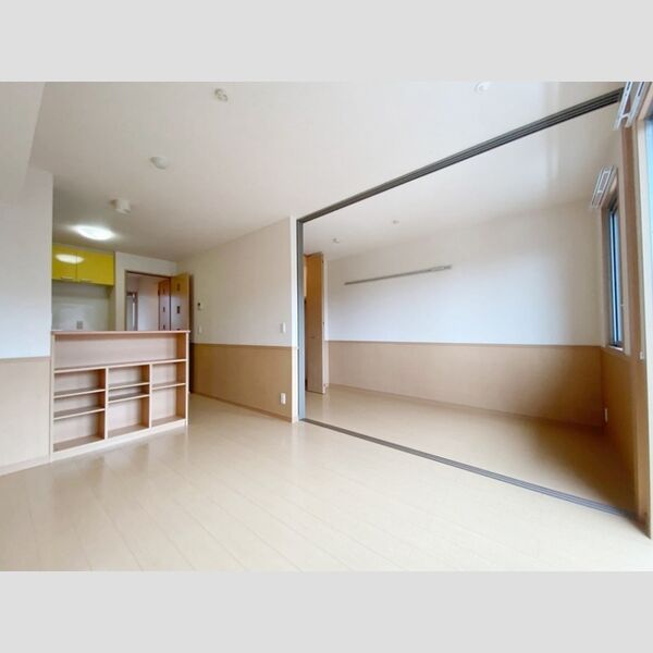 アヴェニール志津　A302号室 リビング