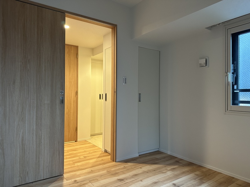 ONE ROOF RESIDENCE NISHINIPPORI8階 内観
