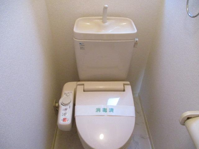 オストベルグ・ミヤコ1階 トイレ