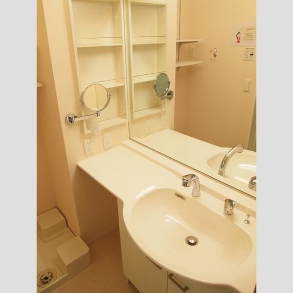 ヴィオラ301号室 洗髪洗面化粧台