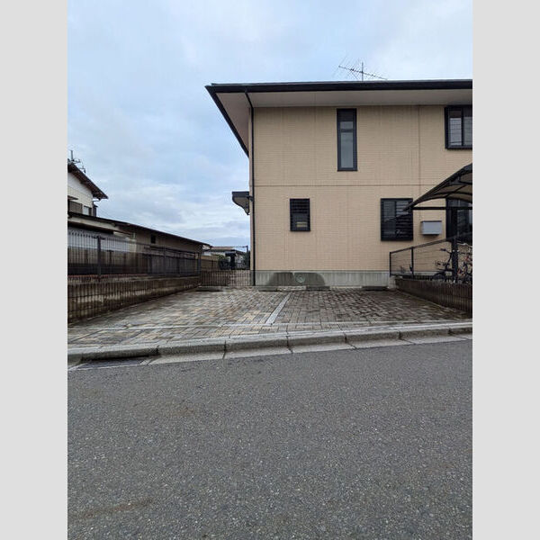 武笠テラスハウス　D103号室 駐車場