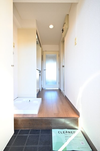 ワコーレ八幡山 玄関