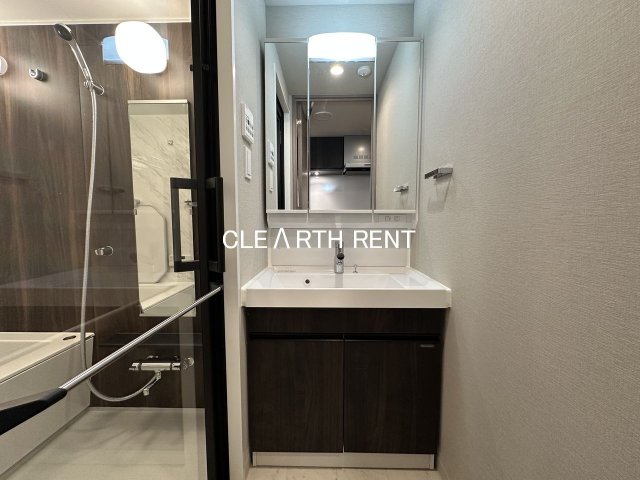 コンシェリア東京 ＜ＨＩＧＡＳＨＩＪＵＪＯ ＲＥＳＩＤＥＮＣＥ9階 人工大理石のカウンター一体型の洗面ボウル