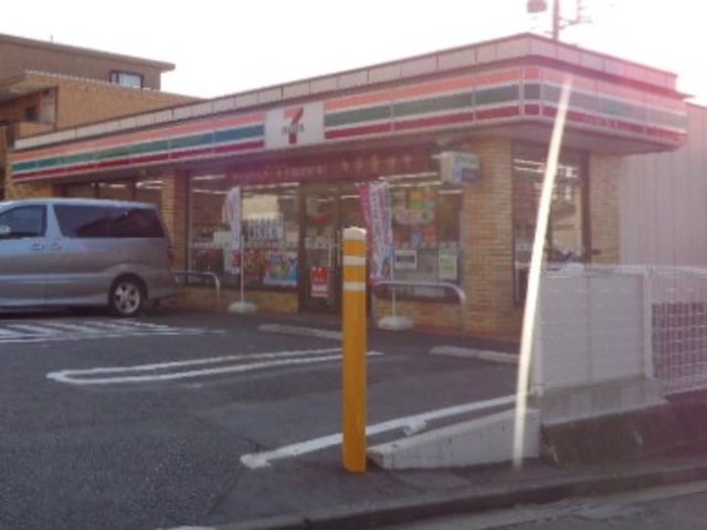グリーンアベニュー 【コンビニエンスストア】セブンイレブン横浜緑園1丁目店まで362ｍ