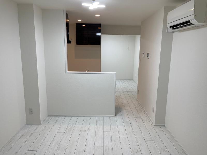 CREAL新富町5階 内観