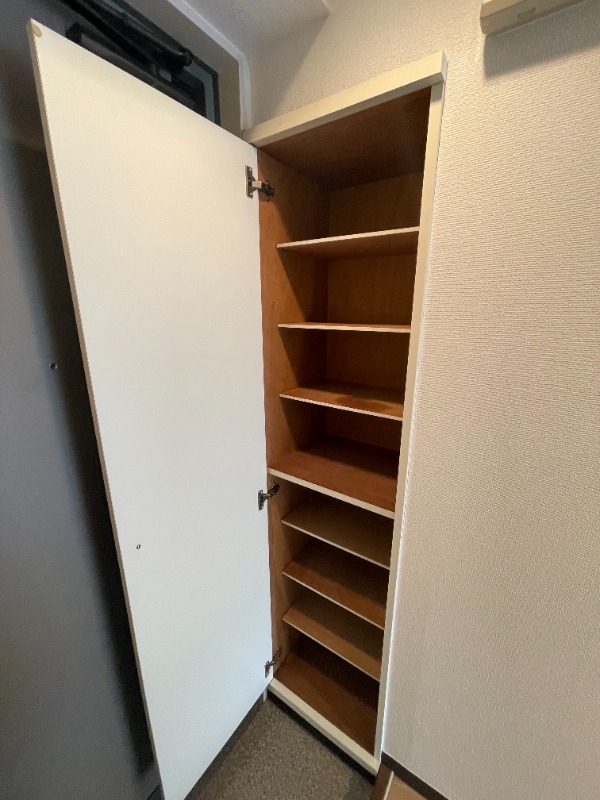 イーストアベニュー2階 ※同タイプの違うお部屋のお写真です。