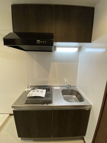 プレミアムベイルーム井土ヶ谷中町102号室 キッチン