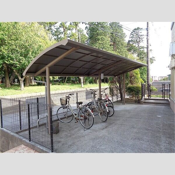 グラシアス 駐輪場