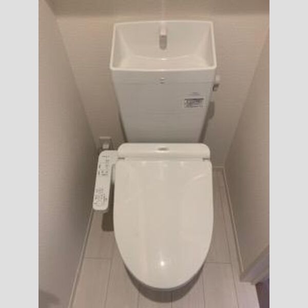 セジュール西台5202号室 トイレ