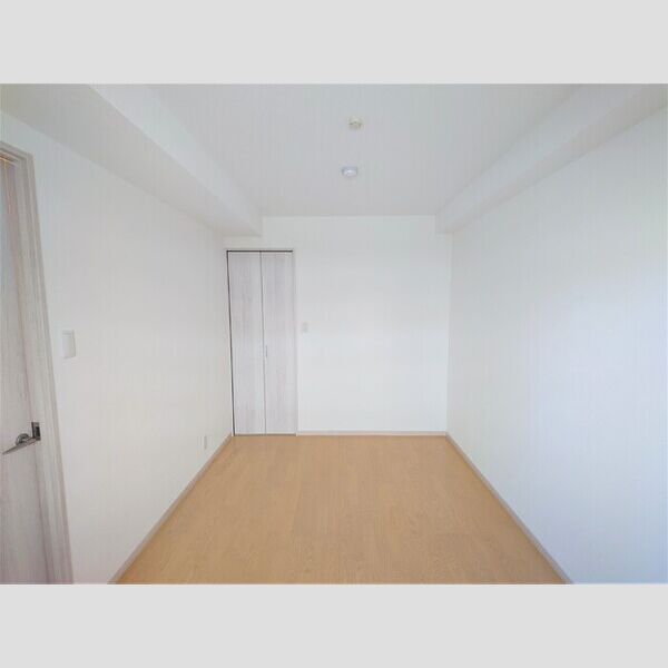 グランヴェールにしすな201号室 洋室6帖(別角度)