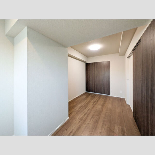 サンジョイアゼロ610号室 洋室