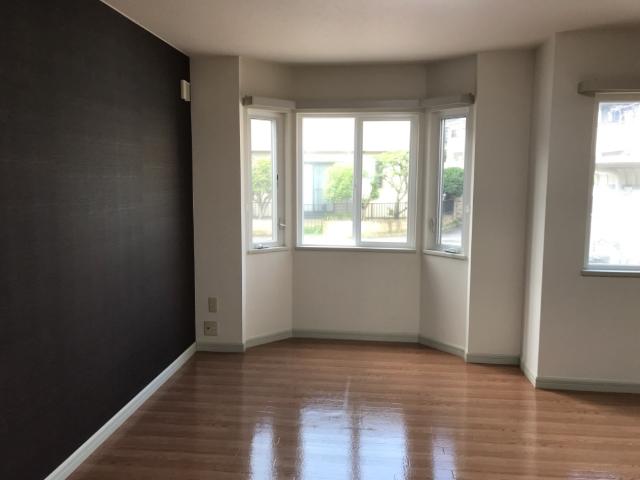 ローズウッド草花101号室 洋室