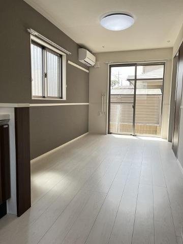 テンポ・フェリーチェ栄102号室 室内