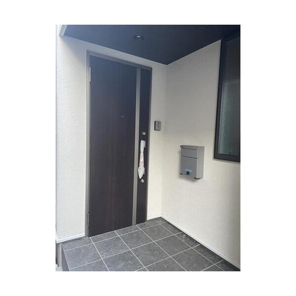 シャノン101号室 エントランス