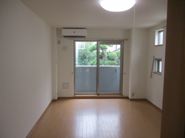 セカンドステージ(E-141) リビング