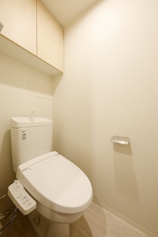 ドゥーエ南千住6階 トイレ