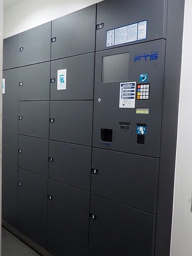 ローレルコート市ヶ谷1階 宅配ボックス