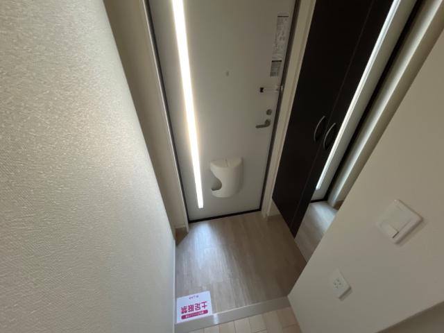 Ｎｏｕｖｅｌｌｅ　Ｖａｇｕｅ（ヌーベル・バーグ） 玄関