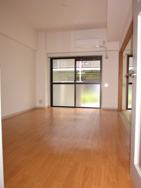 ファミール鷺沼 リビング