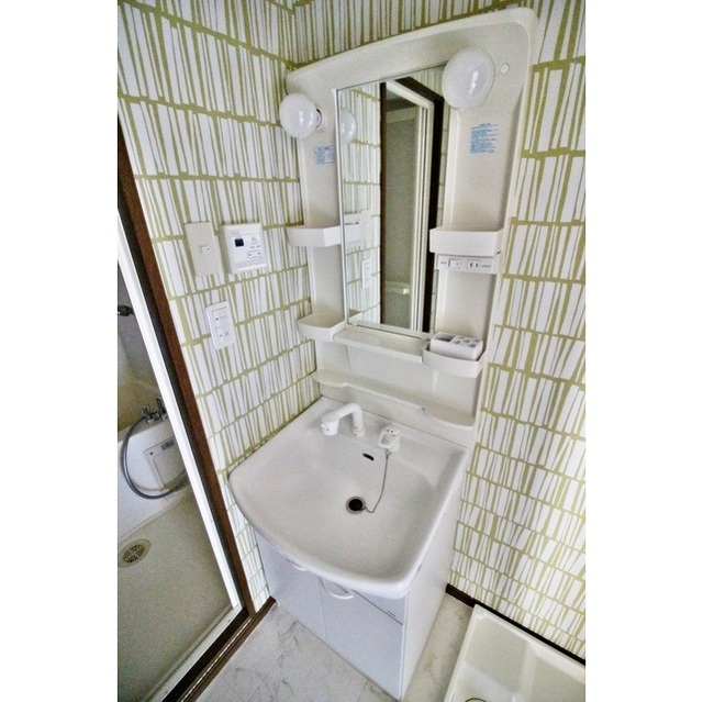 アムール MoMo 内観