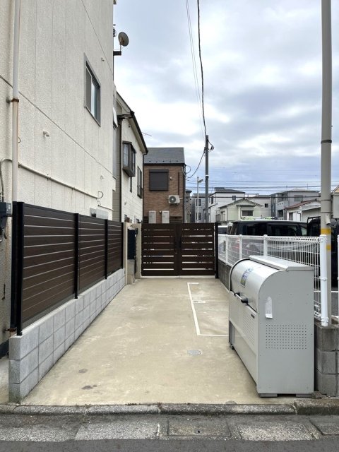 casa bonheur2階 エントランス