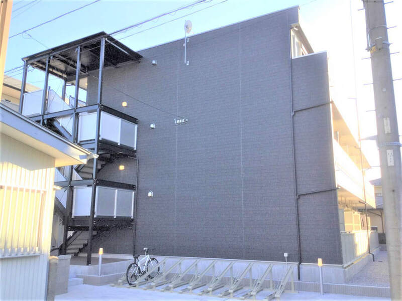 リブリ・アカデミーⅡ2階 外観