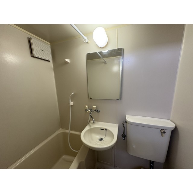 サニーサイド三田南B 内観