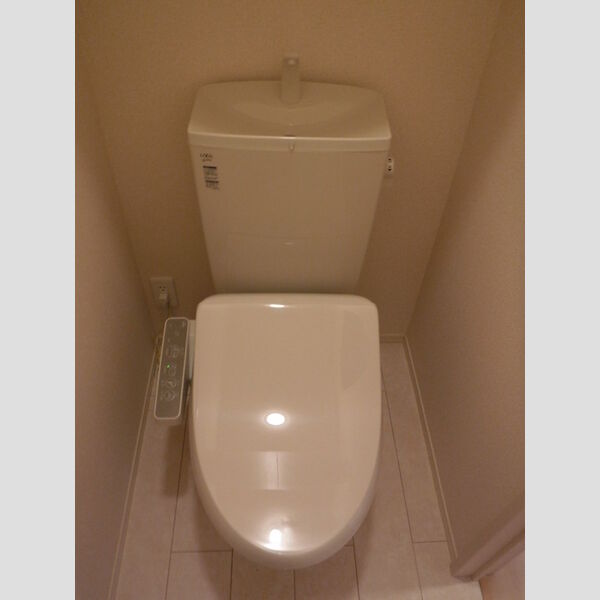 ラテル203号室 温水洗浄暖房便座